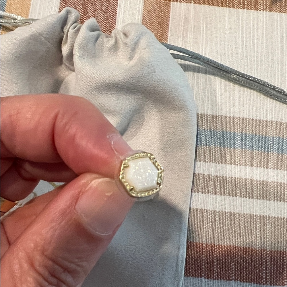 Kendra Scott Gold Hexagon Stud Earrings with Branded Pouch - Picture 4 of 10